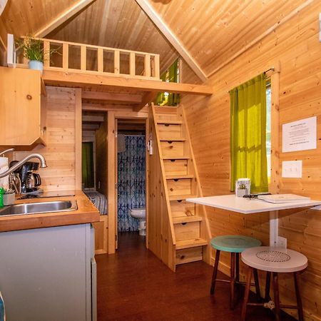 Mt Hood Tiny House Village Welches Exterior foto