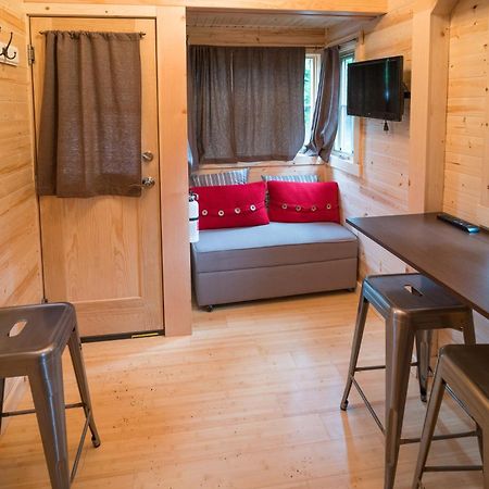 Mt Hood Tiny House Village Welches Exterior foto