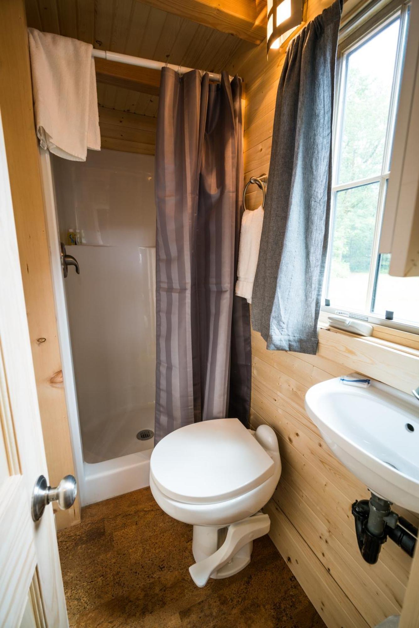 Mt Hood Tiny House Village Welches Exterior foto