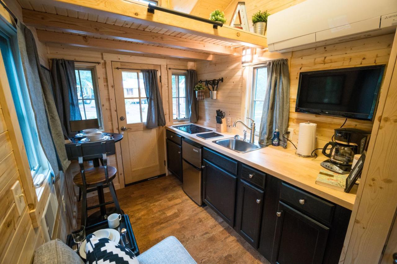 Mt Hood Tiny House Village Welches Exterior foto