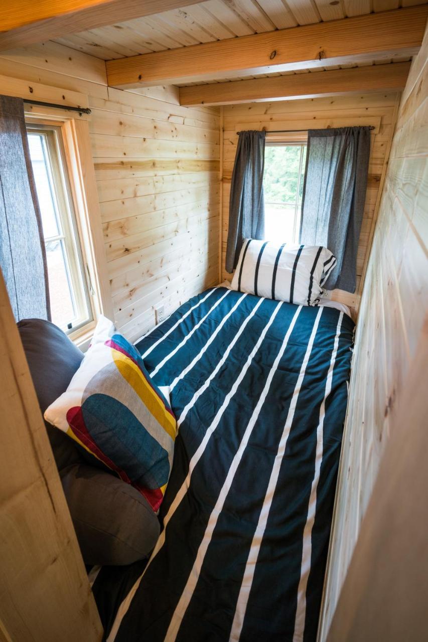 Mt Hood Tiny House Village Welches Exterior foto